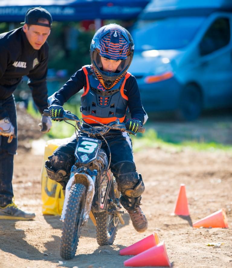 Motocross-Training für Kinder