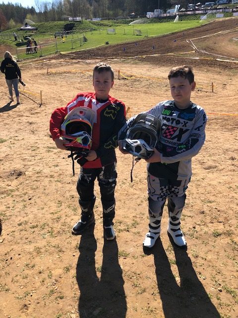 Zwei Motocross-Fahrer